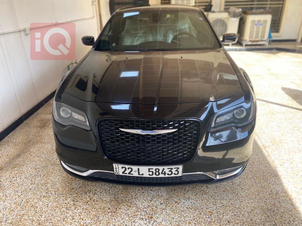 كرايسلر 300